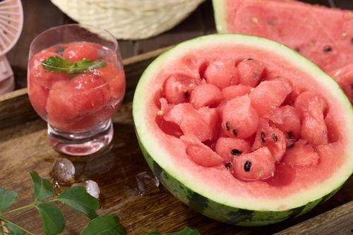 夏季吃瓜,缤纷瓜果盛宴