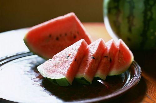 在年代文理吃瓜