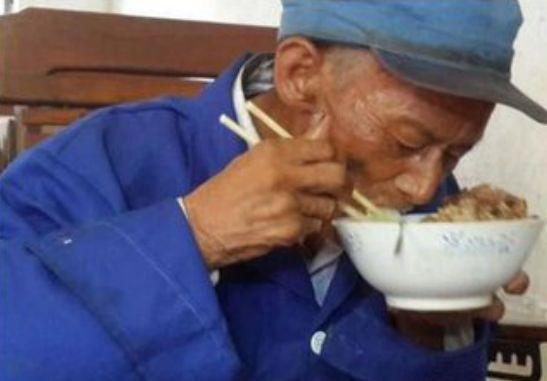 陕西大爷吃麻瓜,揭秘麻瓜的魅力