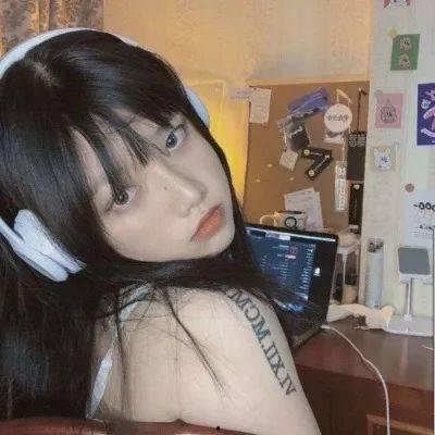 女生微信状态吃瓜,一场吃瓜盛宴背后的情感纠葛