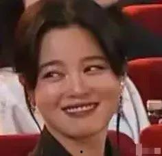 周迅吃瓜表情,演绎娱乐圈“吃瓜群众”新风尚