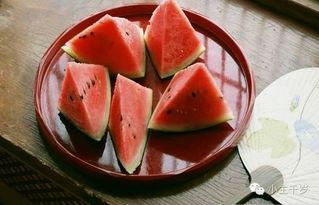 梦见吃西瓜但吃的不是瓜,非瓜之瓜的奇幻滋味